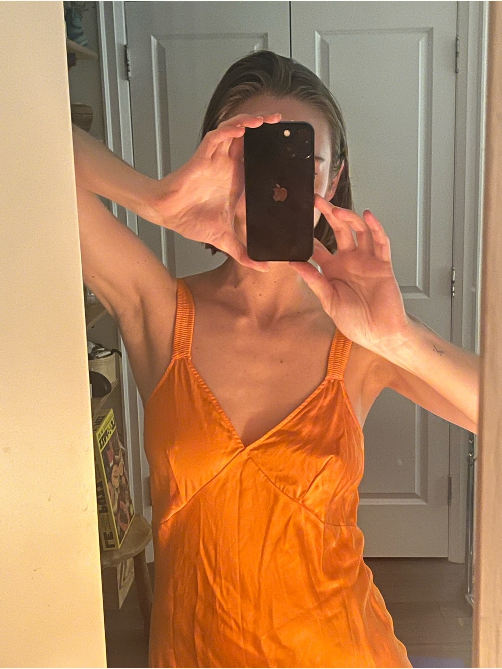 Silk Laundry, Deco Rushed Dress - Picture 10 of 11
